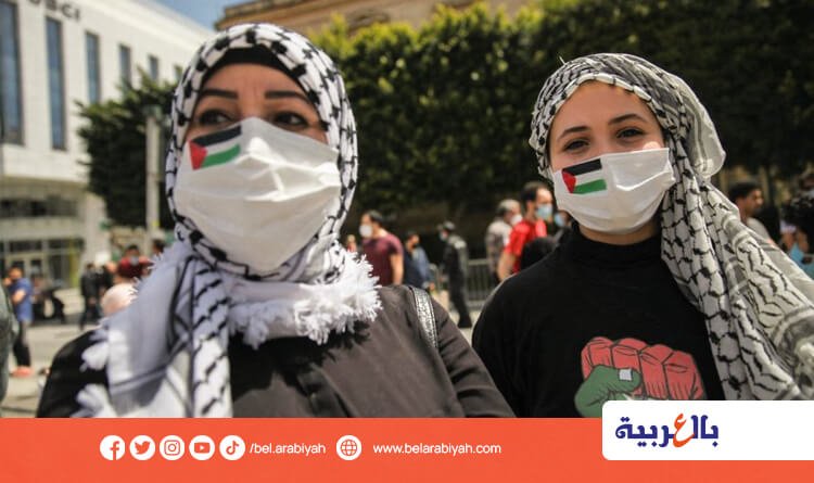 الكوفية الفلسطينية… كيف أصبحت رمزاً وطنياً ؟