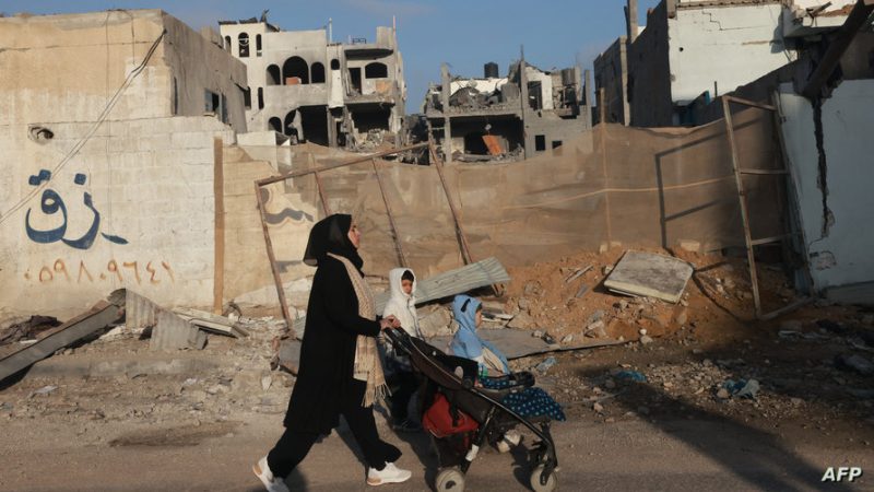 رحلة امرأة فلسطينية في غزة ما بين الموت والدمار