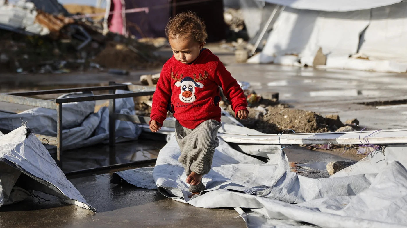 Home 1 palestinian child gaza winter 28 december 2025 afp.jpg