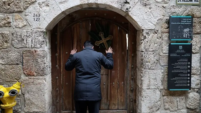 Home 1 Israel blocks top Catholic leaders from Palm Sunday Mass at Holy Sepulchre