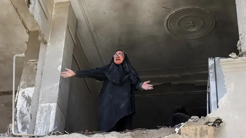 Home 1 أكثر من 100 خبير قانوني أمريكي حرب ترامب على إيران غير قانونية وقد ترقى إلى جرائم حرب 1